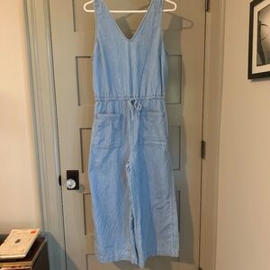 Light Denim Chambray Jumpsuit Old Navy Size Medium Sleeveless